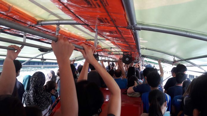 เรือลุงถั่ว