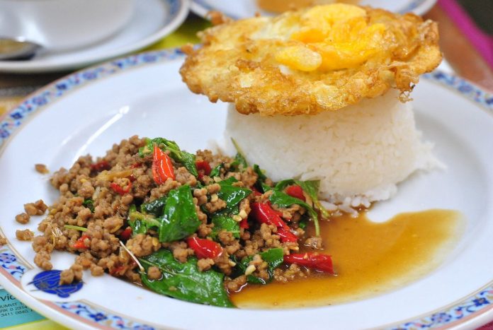 the-pork-fried-rice-made-908333_1280