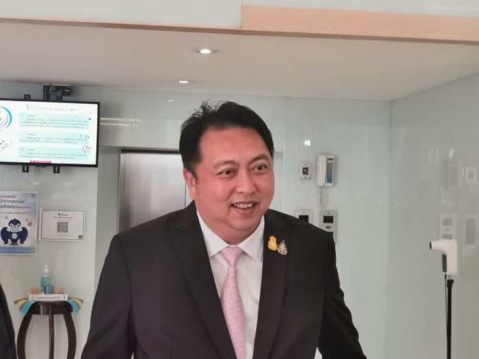 สุชาติ