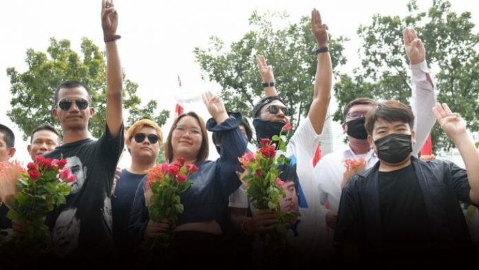 ราษฎร-1-728x410
