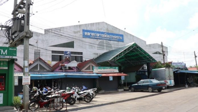 ตลาดกลางกุ้ง