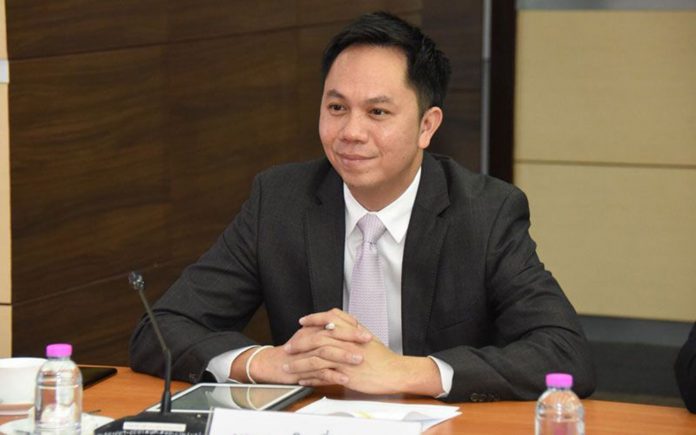 สรวุฒิ เนื่องจำนงค์