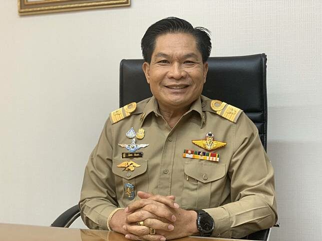 8DA75E56-4271-4C12-99B1-F1E43186BAFB