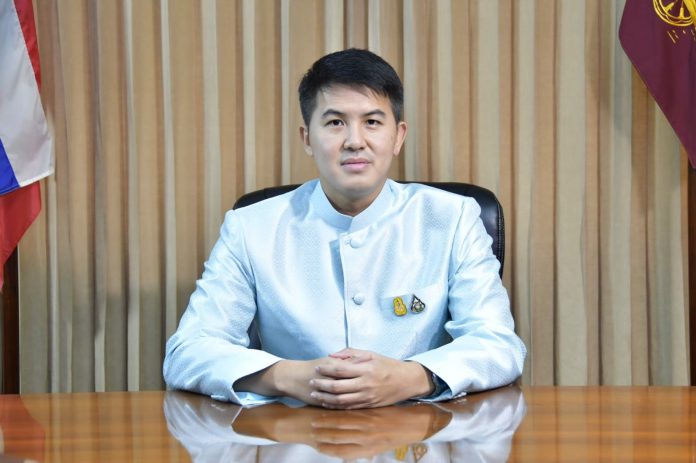 อธิรัฐ