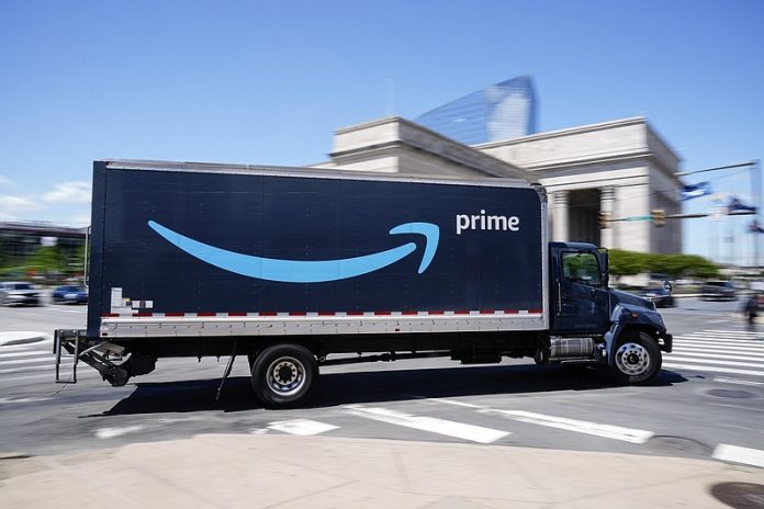 199395190_1D1amazon0915_t800
