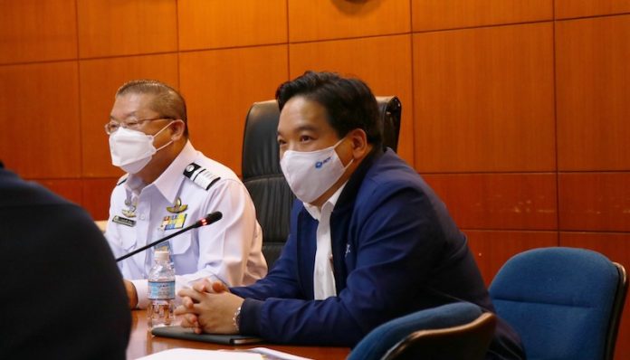 รองโอ๊ค ผอ.ธานี