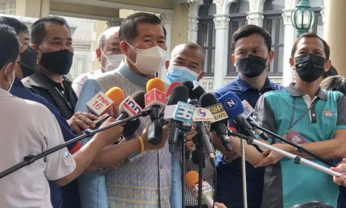 นิพนธ์