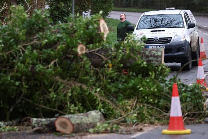 2022-02-19T085857Z_1495370491_RC2WMS9ST03K_RTRMADP_3_EUROPE-WEATHER-BRITAIN-Copy