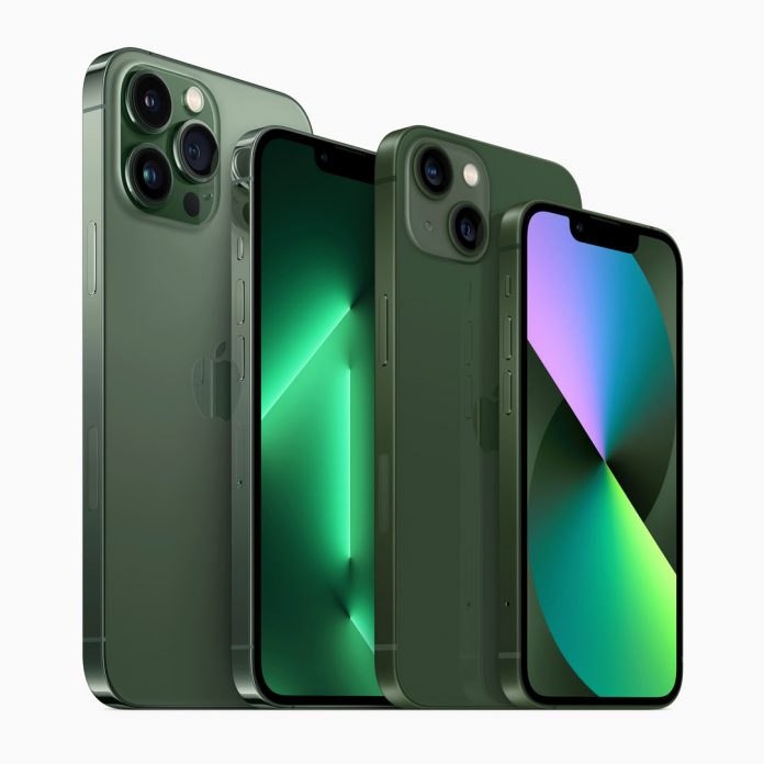 Apple-iPhone13-family-lineup-220308_facebook