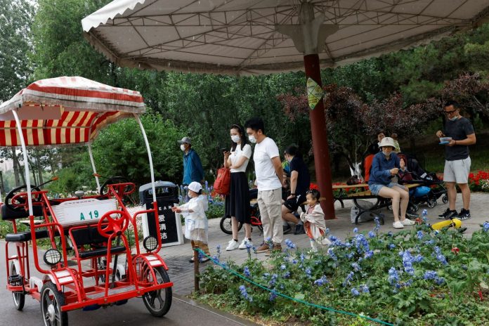 2022-05-29T060412Z_777158334_RC2RGU9I9WFZ_RTRMADP_3_HEALTH-CORONAVIRUS-CHINA