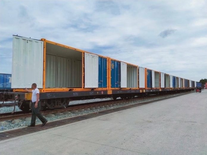 รถไฟขนสินค้า