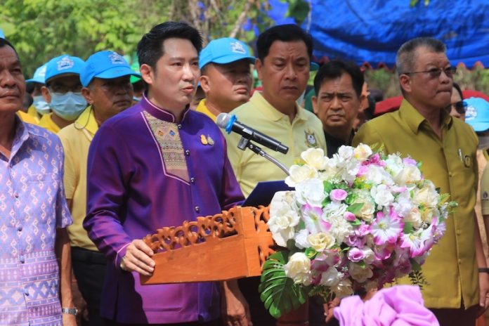 พ.อ.นาวิน ปรีชาพณิชยกุล