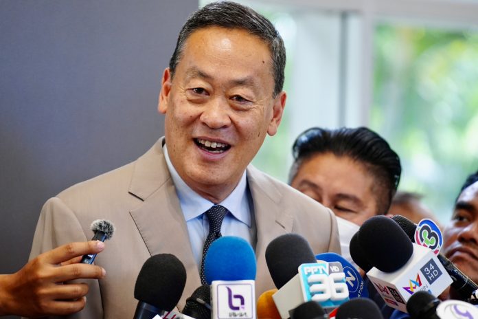 เศรษฐาเข้าพรรค2