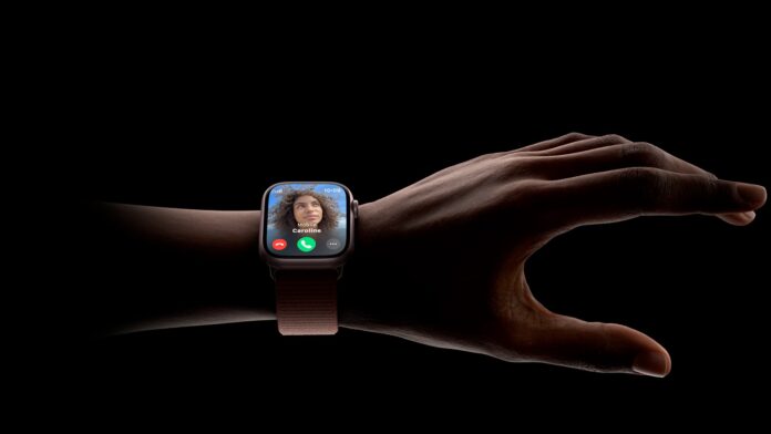Apple-Watch-double-tap-gesture