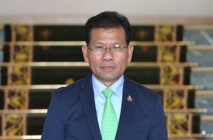 คารม พลพรกลาง ผู้มีอิทธิพล2