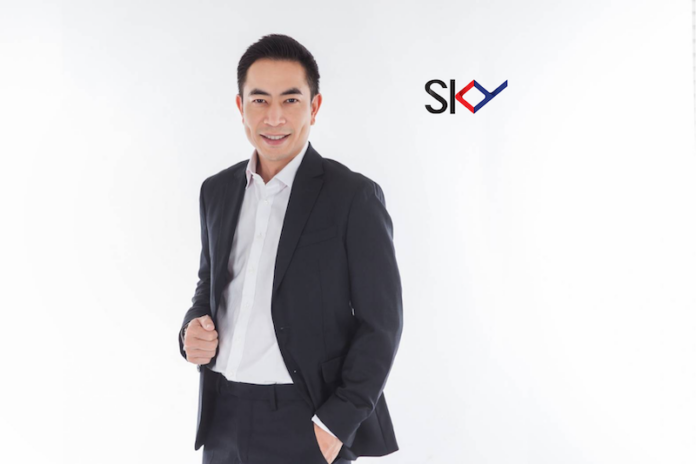 01.นายสิทธิเดช มัยลาภ ประธานเจ้าหน้าที่บริหาร SKY