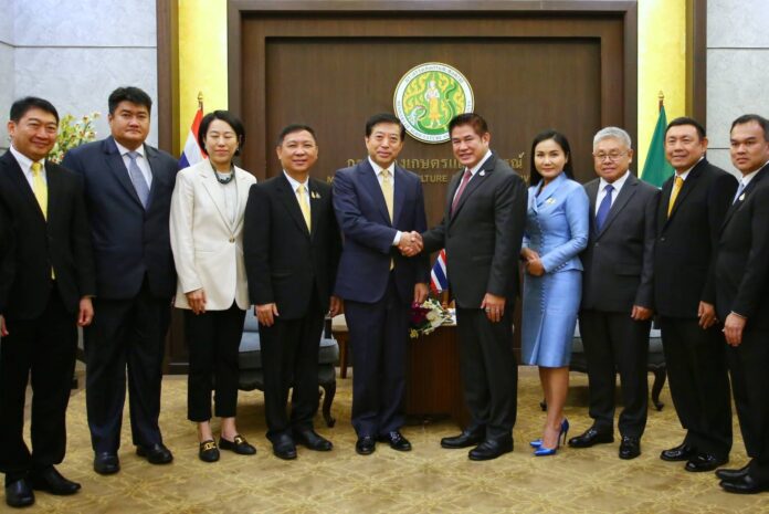 ธรรมนัส ทูตจีน3