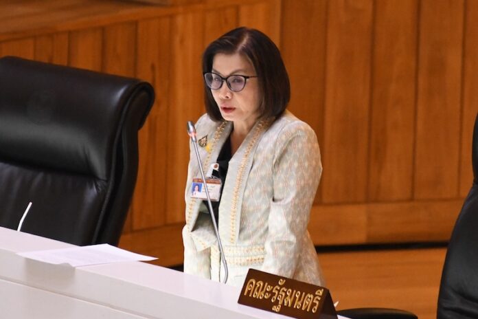 มนพร