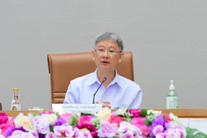 นพ.โอภาส การย์กวินพงศ์ ปลัดกระทรวงสาธารณสุข