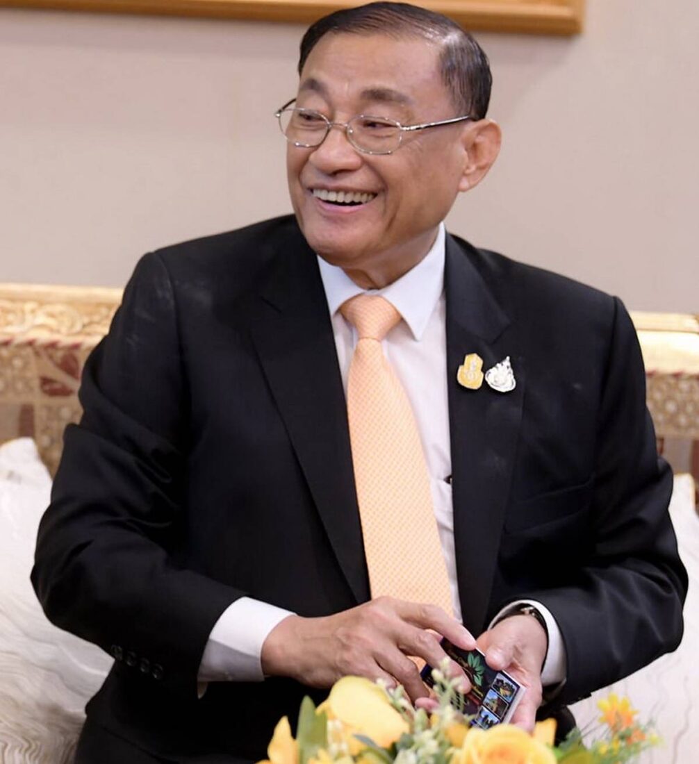 นายเสริมศักดิ์ พงษ์พานิช รัฐมนตรีว่าการกระทรวงการท่องเที่ยวและกีฬา