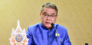 ชัย วัชรงค์ โฆษกประจำสำนักนายกรัฐมนตรี เปิดเผยว่า ครม. มีมติให้ความเห็นชอบร่างหนังสือแสดงความประสงค์ของไทยในการเข้าร่วมเป็นสมาชิกของกลุ่ม BRICS