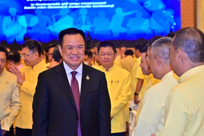 อนุทิน ผู้ว่าฯ เลือกสมาชิกวุฒิสภา กกต. อนุทิน ผู้ว่าฯ เลือกสมาชิกวุฒิสภา กกต.