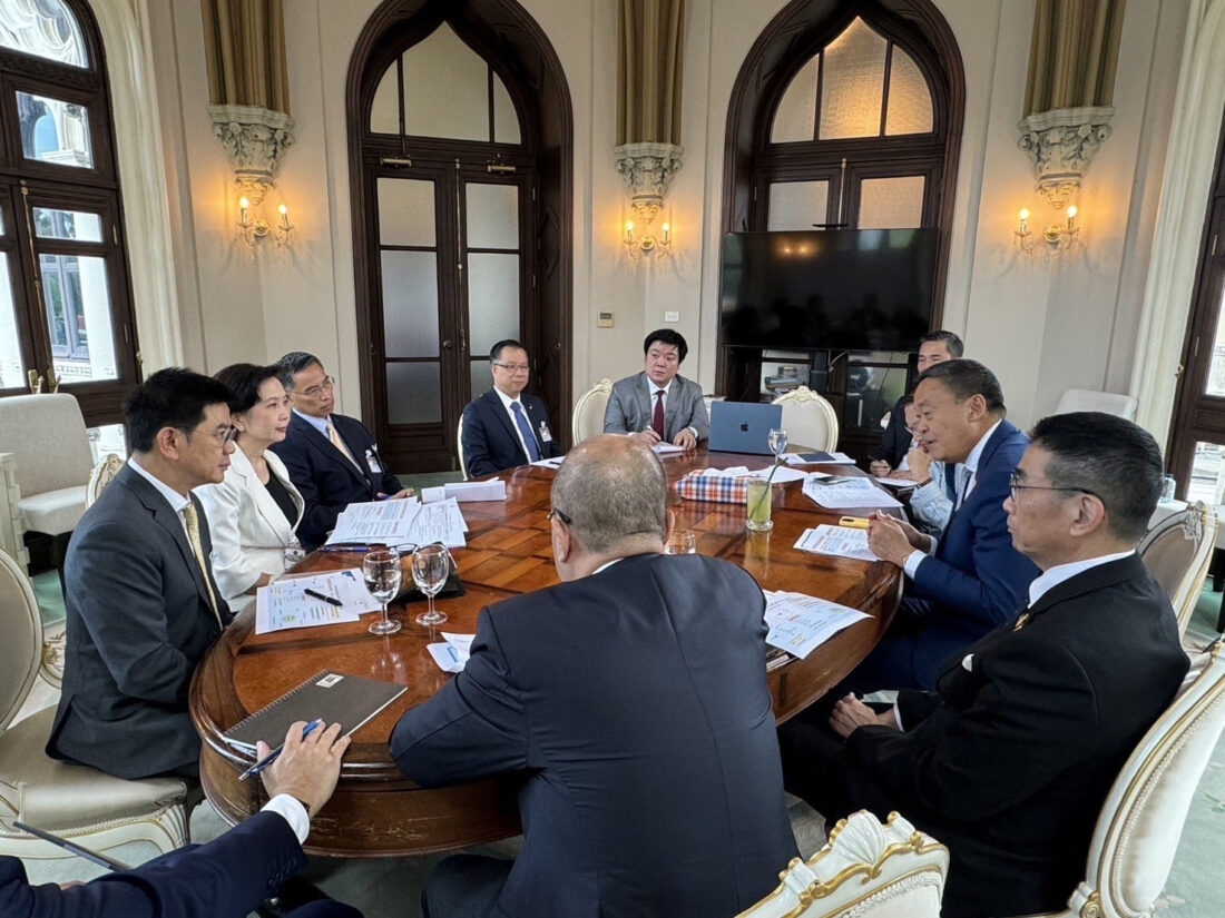 นายกฯเชิญหน่วยงานที่เกี่ยวข้องมาประชุมเพื่อผลักดัน FTA 5 ฉบับ