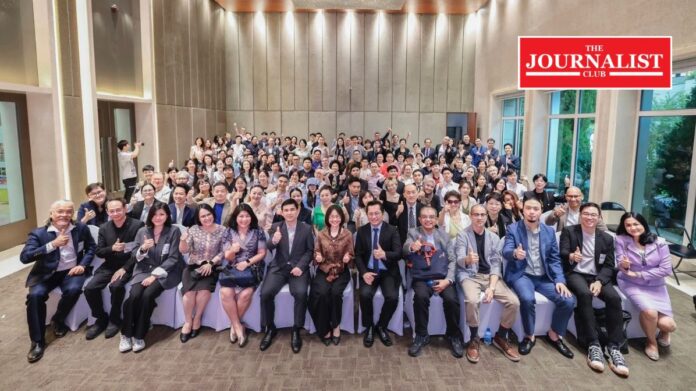 Promote industry in Shanghai MFA Shanghai