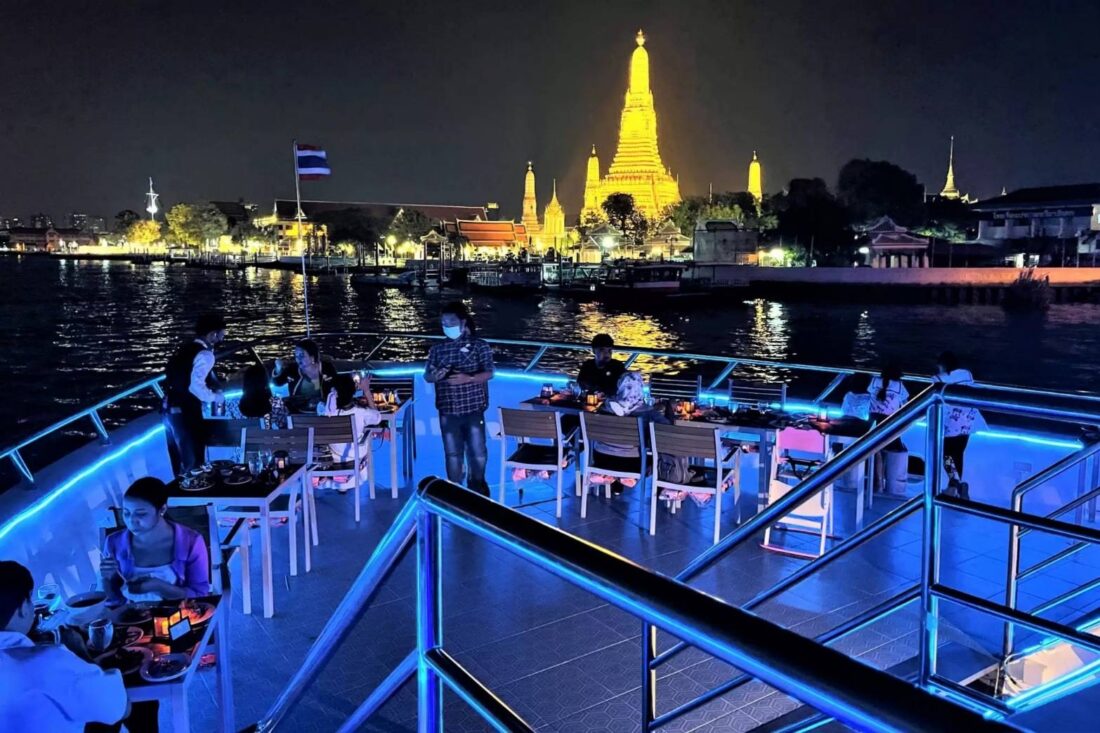 ทัวร์ท่องเที่ยว