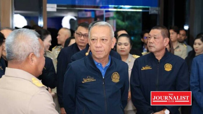 Helping those in need in Phuket Province กระทรวงแรงงานเยียวยาผู้ประกอบการภูเก็ต