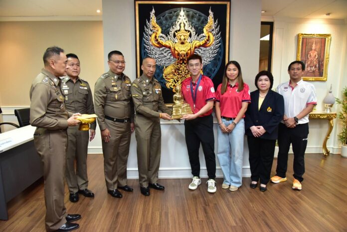 IMG_8174 วิว-กุลวุฒิ
