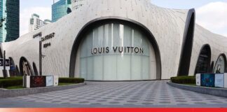 คนรุ่นใหม่จีนได้รับผลกระทบจากภาวะเศรษฐกิจต้องรีบตัดค่าใช้จ่ายอย่างหนัก รวมถึงเลิกซื้อของหรูอย่าง Louis Vuitton , Chanel และ Prada