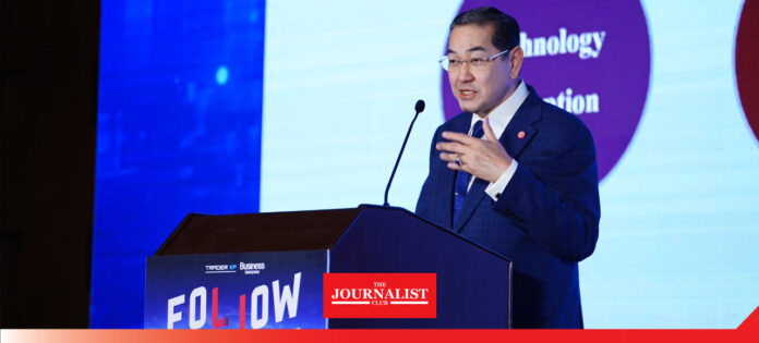Follow-the-Future-2024 สุรเกียรติ์ ชี้ 6 ปัจจัย ไทยยังไม่พร้อมรับมือ "ดิสรับชั่น"