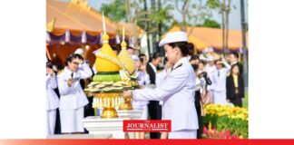 นายกรัฐมนตรีและคู่สมรส เป็นประธานพิธีวางพานพุ่มดอกไม้